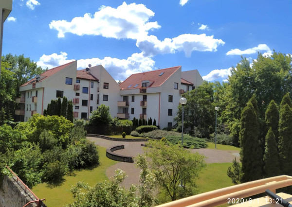 PRENAJATE! Prenájom: elegantný veľký 1 izb. (51m2) byt pri parku