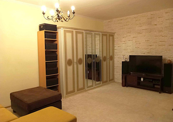 PRENAJATE! Prenájom: elegantný veľký 1 izb. (51m2) byt pri parku