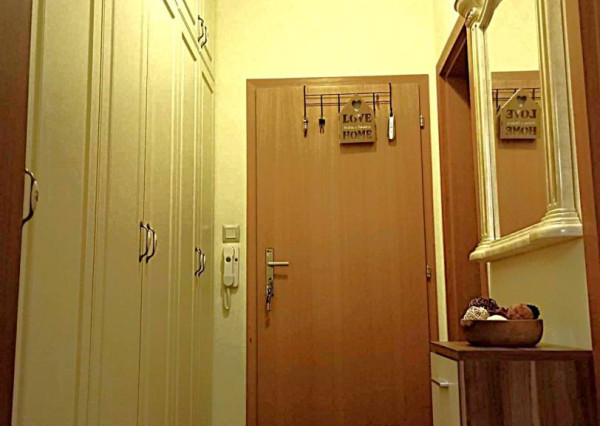 PRENAJATE! Prenájom: elegantný veľký 1 izb. (51m2) byt pri parku