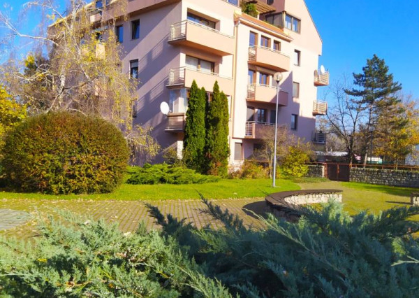 PRENAJATE! Prenájom: elegantný veľký 1 izb. (51m2) byt pri parku