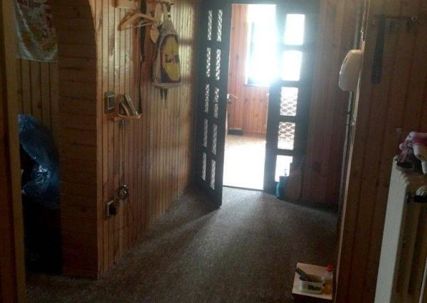 Priestranná chalupa pri lyžiarskom stredisku - Valaská Belá