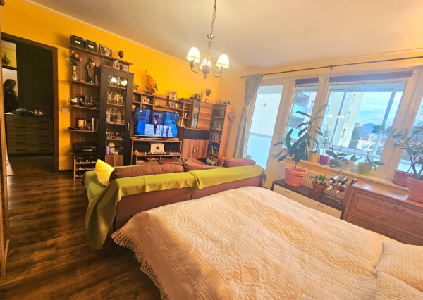 Trojizbový byt v kúpeľnom meste Trenčianske Teplice 