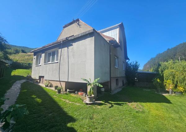 REZERVOVANÉ - Víkendová chalupa Dolná Poruba 