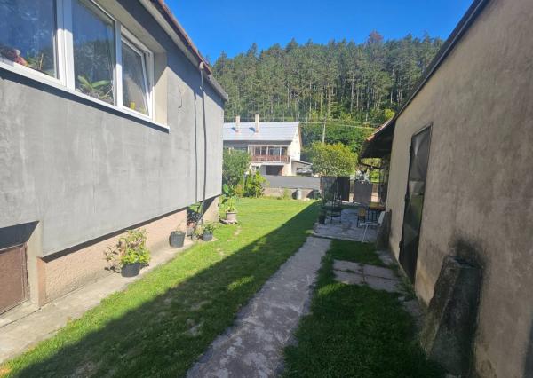 REZERVOVANÉ - Víkendová chalupa Dolná Poruba 