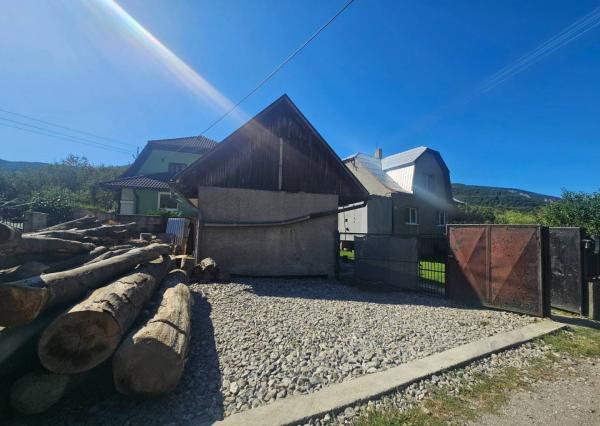 REZERVOVANÉ - Víkendová chalupa Dolná Poruba 