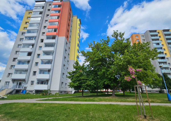 2 izbový byt v Dubnici nad Váhom - prenájom 