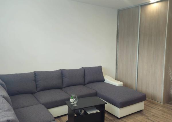 Prenájom - 3 izbový rodinný dom, Nemšová