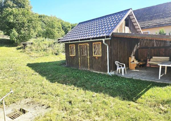 2-IZBOVÝ RODINNÝ DOM -DUBNIČKA- SO ZÁHRADNÝM DOMĆEKOM/ 2518 M2 POZEMOK