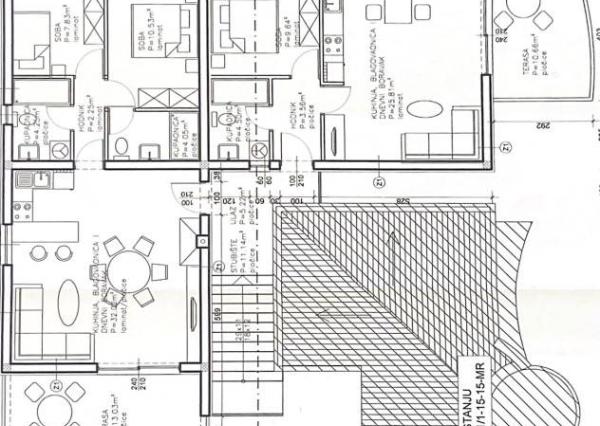 Chorvátsko - 6 izbový apartmánový dom pri Zadare, Sukošan