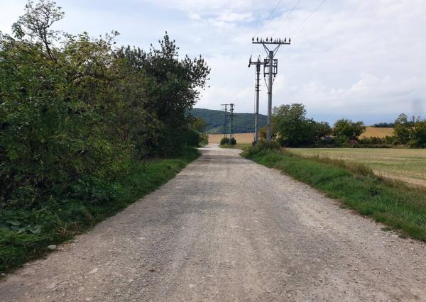 Investičný pozemok o výmere 17 261 m2 - len 3 km od Nového Mesta n/V