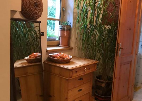 Rodinný dom 5+1 s dvojgarážou a pozemkom 2771 m², okres Domažlice (ČR)