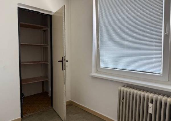 2-izbový byt - Dubnica nad Váhom, ul. Pod Kaštieľom (krásny výhľad, ve