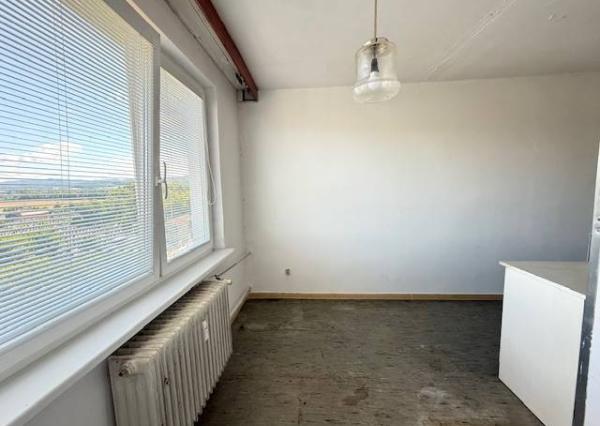 2-izbový byt - Dubnica nad Váhom, ul. Pod Kaštieľom (krásny výhľad, ve