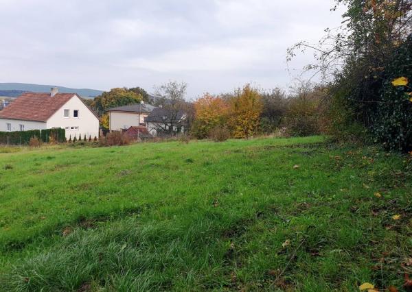 Stavebný pozemok o výmere 756 m2 v súkromnej štvrti - Stará Turá