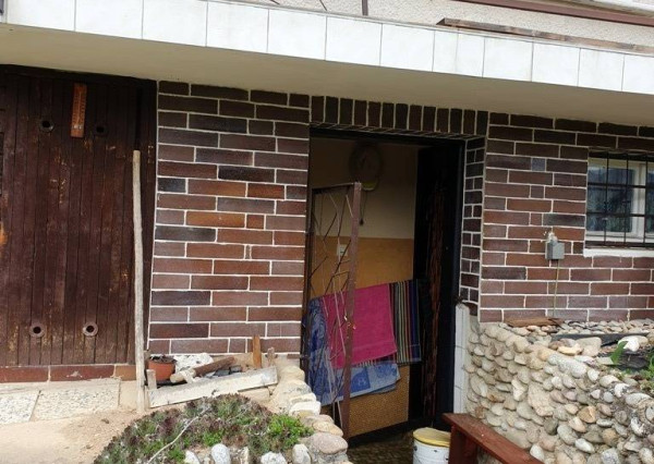 Záhradná murovaná chata s pozemkom 554 m2 - Hôrka n/V, NMnV