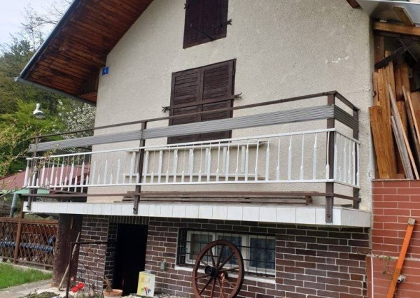 Záhradná murovaná chata s pozemkom 554 m2 - Hôrka n/V, NMnV