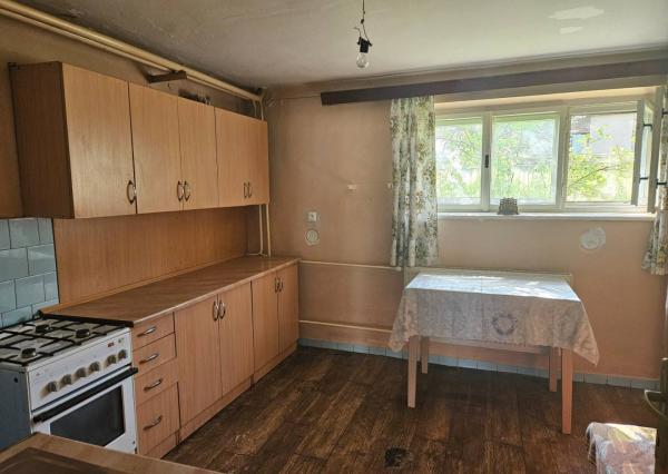 Rodinný dom na podnikanie v službách v obci Beluši Rezervované