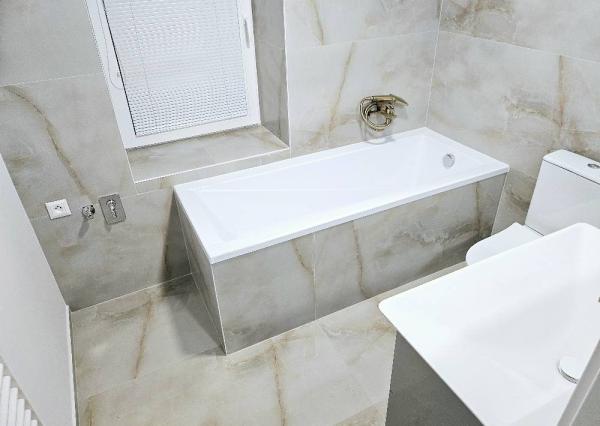 2 izbový byt Bánovce nad Bebravou / CENTRUM / TERASA 7 m2 / KOMPLETNÁ 