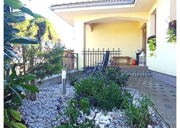 Novinka! Rodinný dom s bazénom v lukratívnej lokalite - Nitra - Prameň