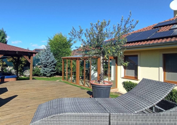 Novinka! Rodinný dom s bazénom v lukratívnej lokalite - Nitra - Prameň