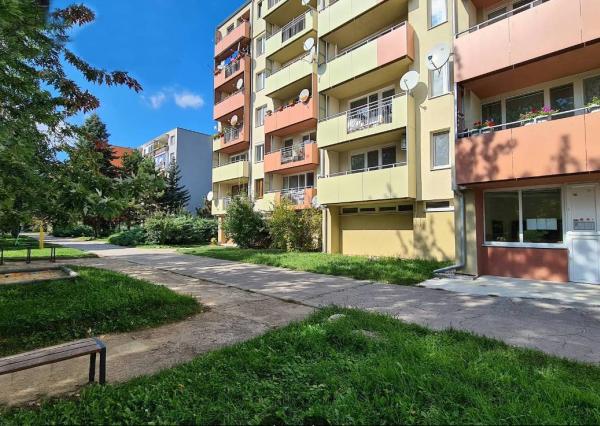 Predaj 2-izbového bytu s loggiou – Piešťany, Valová ul. - Rezervované