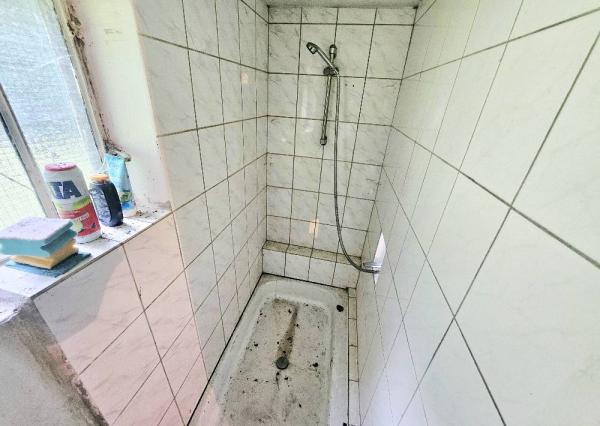 REKREAČNÁ CHATA - / ŠÍPKOV / POZEMOK 1209 m2  / DVOJPODLAŽNÁ