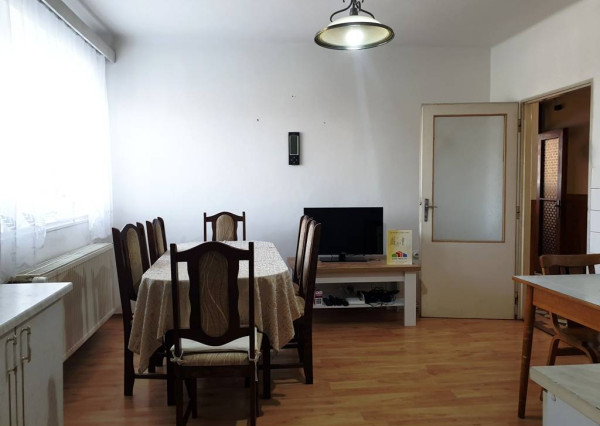 2-podlažný rodinný dom 320 m2 s pozemkom 1518 m2 - Bzince p. Javorinou