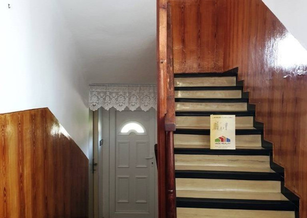 2-podlažný rodinný dom 320 m2 s pozemkom 1518 m2 - Bzince p. Javorinou