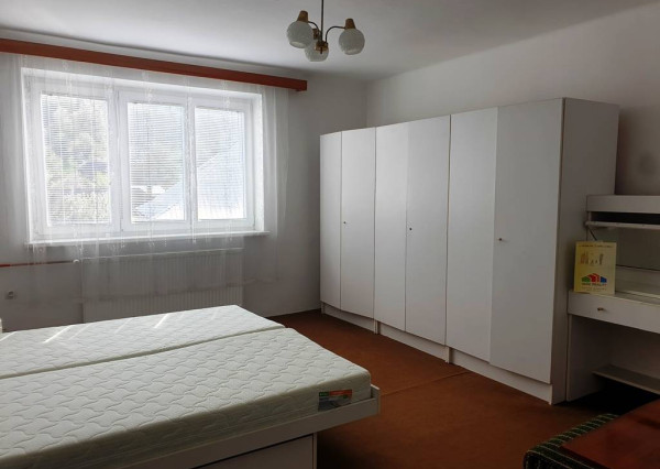 2-podlažný rodinný dom 320 m2 s pozemkom 1518 m2 - Bzince p. Javorinou