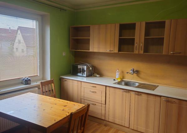 3 izbový dom v obci Lednica -Prenájom 