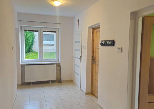 3 izbový dom v obci Lednica -Prenájom 