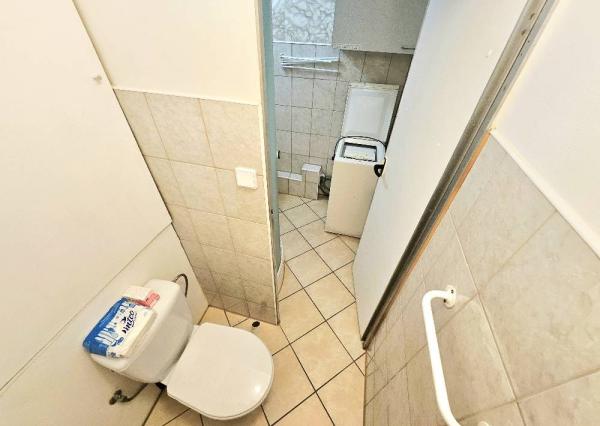 1 IZBOVÝ BYT BÁNOVCE NAD BEBRAVOU/ VEĹKOMETRÁŽNY / 42 m2/BALKÓN