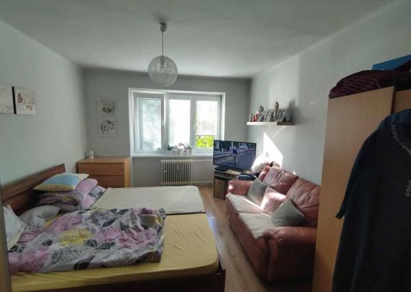 Exkluzívna ponuka – 2-izbový byt v tehlovom dome v centre mesta Levice