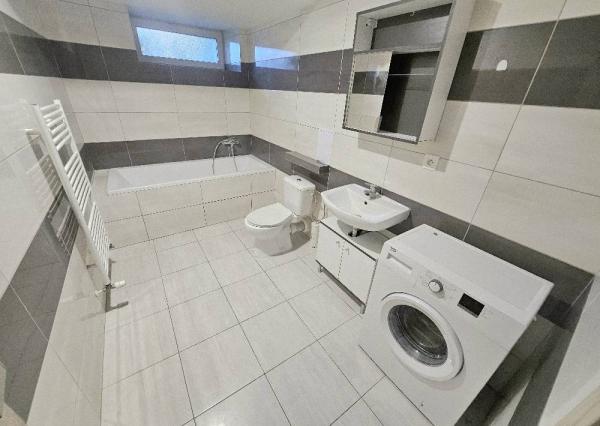 3 izbový byt Bánovce nad Bebravou /CENTRUM/ 57 m2/ S POZEMKOM 77 m2