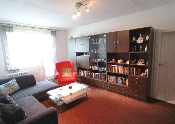 REZERVOVANÉ Veľký 3 izbový byt 74 m2 v blízkosti parku, Nitra 