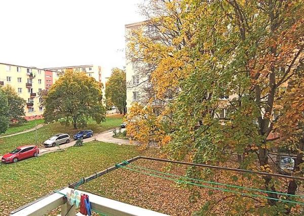 REZERVOVANÉ Veľký 3 izbový byt 74 m2 v blízkosti parku, Nitra 