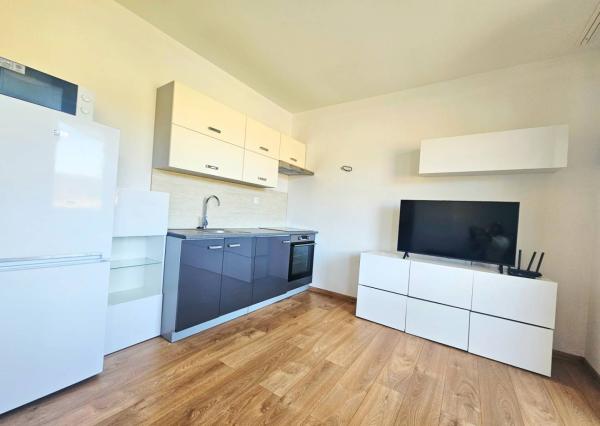 3 izbový moderný byt v obci Motešice + parkovacie miesto 