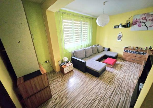 3 izbový byt Bánovce nad Bebravou / CENTRUM MESTA / LOGGIA / PIVNICA