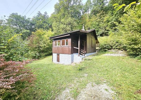 REKREAČNÁ CHATA-34m2 /UHROVEC- STRIEBORNICA/POZEMOK 491 m