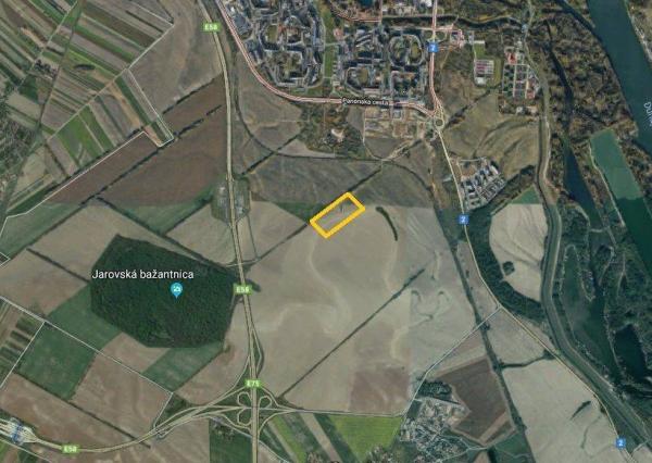 Investičný pozemok, 1600 m², Petržalka, dohoda možná