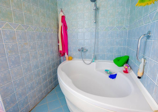 krásny 4-izbový byt s lodžiou a balkónom, 113 m², ul. Slavičie údolie,