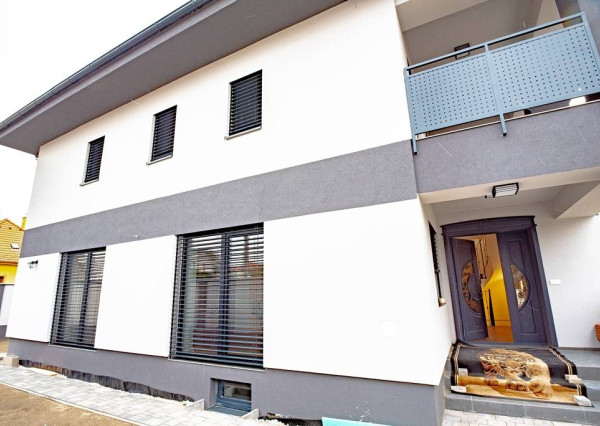 6-izbový RD, 235 m², pozemok 672 m², klimatizovaný, novostavba 2023