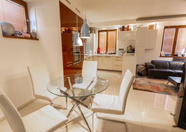 Na krásny predaj 3-izbový rodinný dom, 249 m², Vajnory