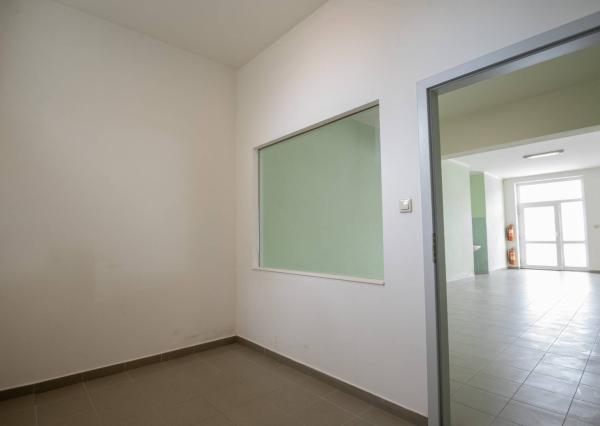Na prenájom priestor, 104 m², Pribylinska ul, Žabí Majer, ihneď voľný