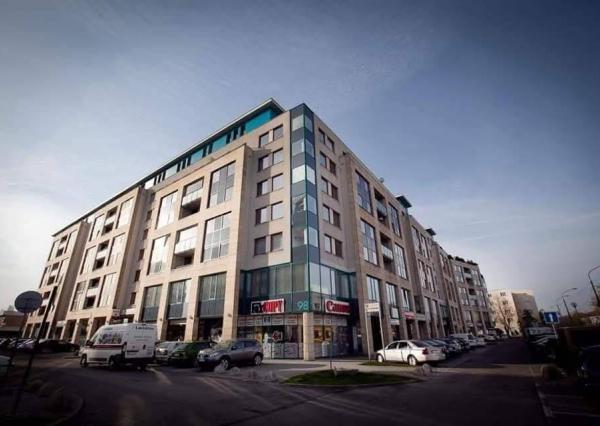 Na predaj obchodný priestor v polyfunkčnej budove, Vajnorská ul.