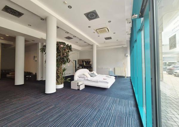 Na predaj obchodný priestor v polyfunkčnej budove, Vajnorská ul.