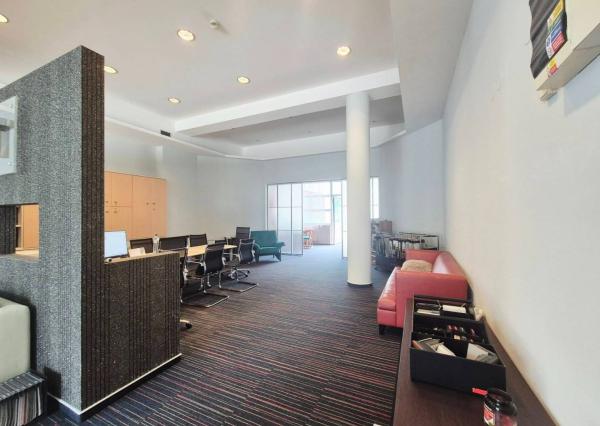 Na predaj obchodný priestor v polyfunkčnej budove, Vajnorská ul.