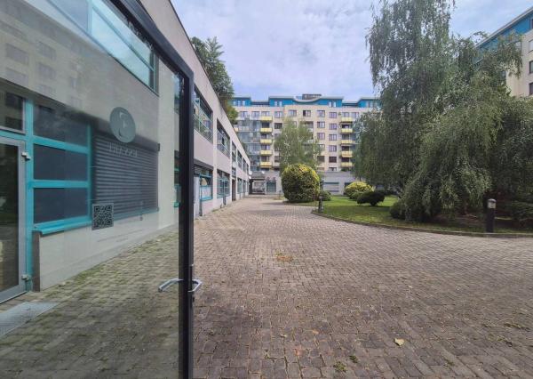 Na predaj obchodný priestor v polyfunkčnej budove, Vajnorská ul.