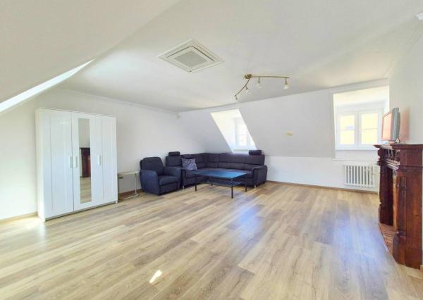 Na prenájom nádherný a štýlový 4-izbový byt, Klariská ulica, ihneď 