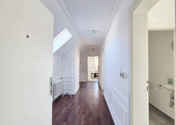 Na prenájom nádherný a štýlový 4-izbový byt, Klariská ulica, ihneď 